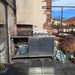 The Artist's House - Repeat Listing * 塞雷