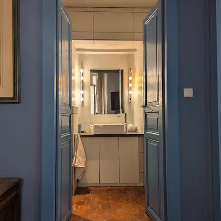 The Artist's House - Repeat Listing *